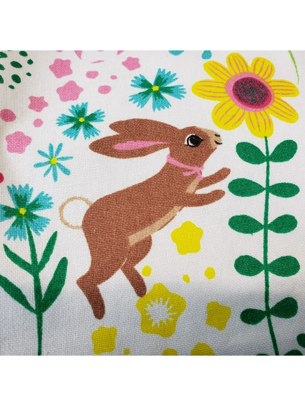 White Floral Easter Bunny Rabbit Placemats QTY 5 Cotton Teal Ric Rac Edges